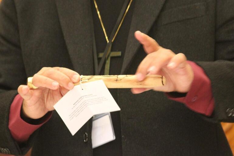 Archbishop Roger Herft wove his address around a reflection on the modern memory stick - and the ancient Aboriginal message stick. Archbishop Roger Herft wove his address around a reflection on the modern memory stick - and the ancient Aboriginal message stick.