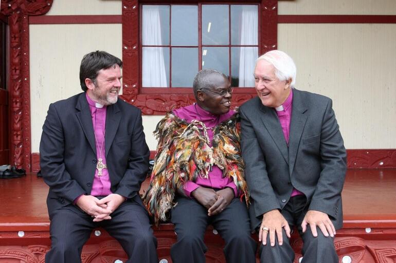 Bishops Richardson, Sentamu and Sir Paul Reeves enjoying a light moment at Owae marae. All photos by Rob Tucker.