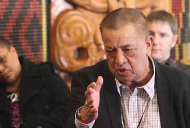 Pihopa John Gray responds to Archbishop Herft's address.