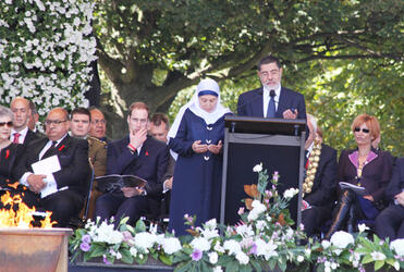The Muslim representatives commend Christchurch to Allah.