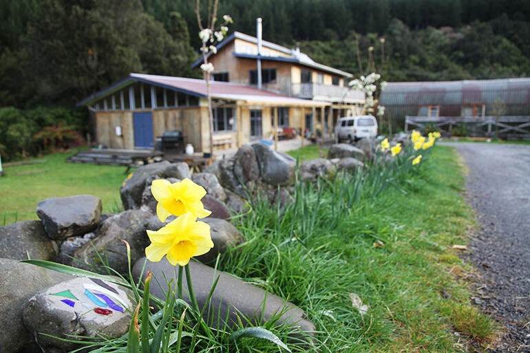 Looking towards the main community building at Ngatiawa. Looking towards the main community building at Ngatiawa.