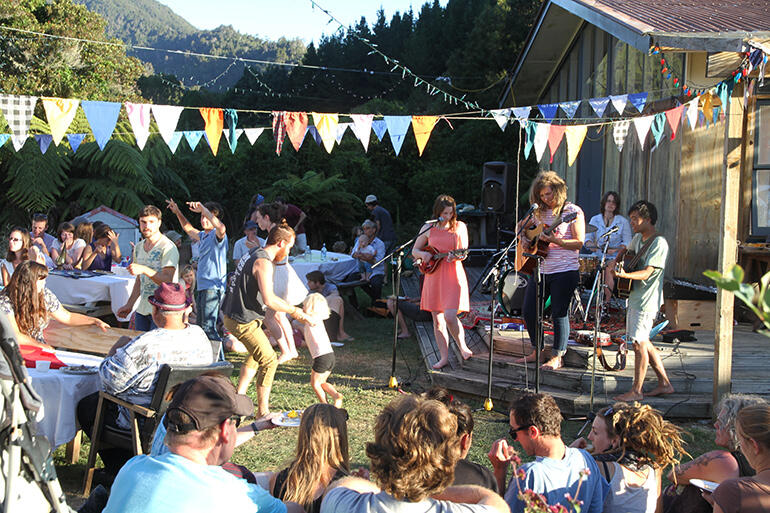 Summertime jamming at Passionfest. Summertime jamming at Passionfest.