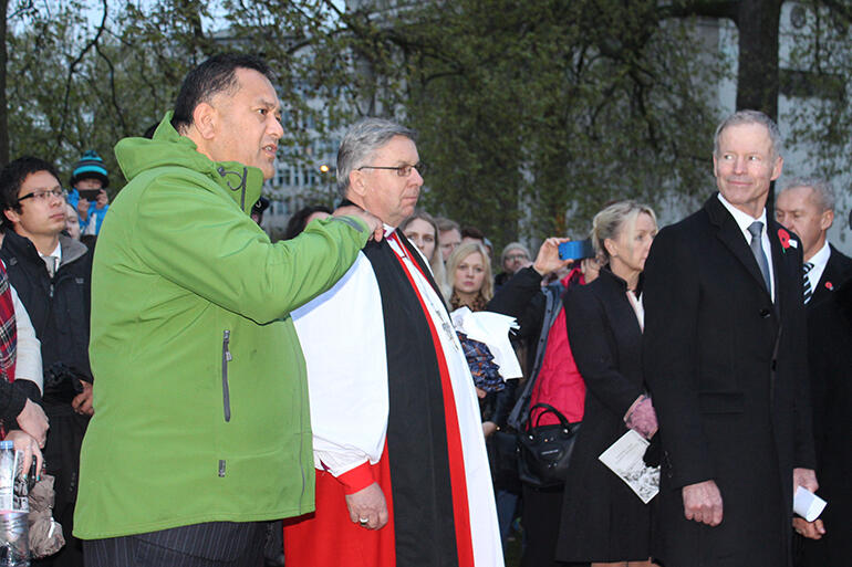 Bishop Kito Pikaahu acknowledges Ngati Ranana at the Hyde Park service. That's Lockwood Smith, the NZ High Commissioner to the UK, at right. Bishop Kito Pikaahu acknowledges Ngati Ranana at the Hyde Park service. That's Lockwood Smith, the NZ High Commissioner to the UK, at right.