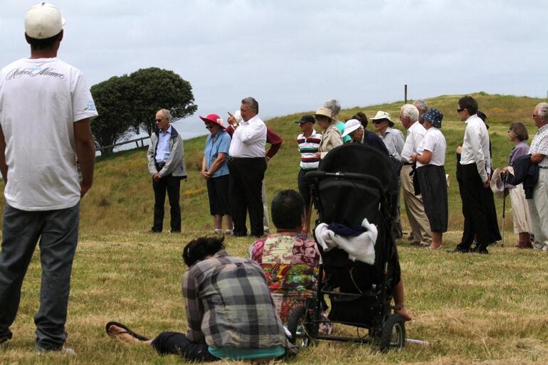 The Rev Moses Cherrington speaks for the manuhiri.