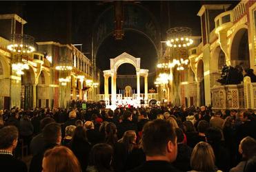 London Kiwis gather for the Christchurch vigil at Westminster Cathedral. Photo: Luton Anderson