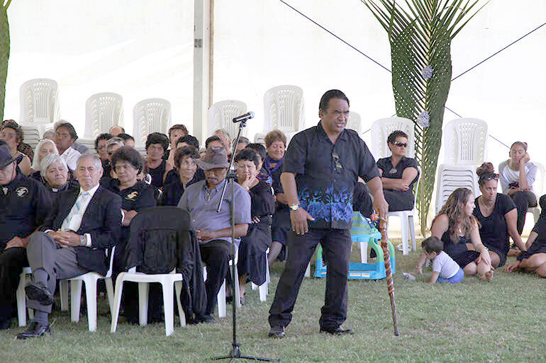 The leader speaker for the tangata whenua at Kauaetangohia. The leader speaker for the tangata whenua at Kauaetangohia.