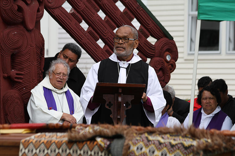 Bishop Api Qiliho delivers a message of condolence from Archbishop Winston Halapua.