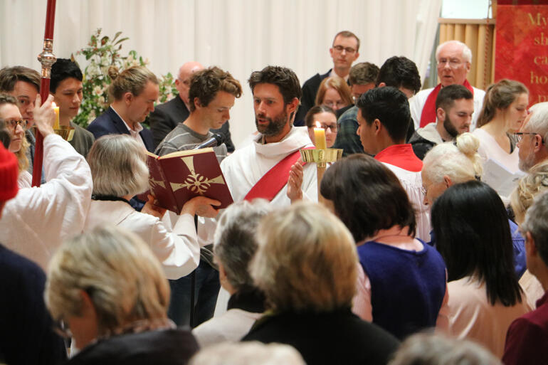 Rev Jolyon White reads from Matt 25: 31-45 'Whatever you did for the least of these, you did for me.' Rev Jolyon White reads from Matt 25: 31-45 'Whatever you did for the least of these, you did for me.'