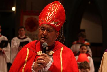 Bishop Kito Pikaahu brought Jo greetings on behalf of the tikanga partners - and bestowed his blessing at the end of the service.