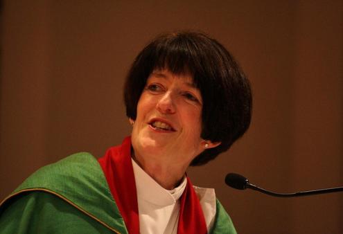Dean Jo Kelly-Moore responds to the speeches of welcome.