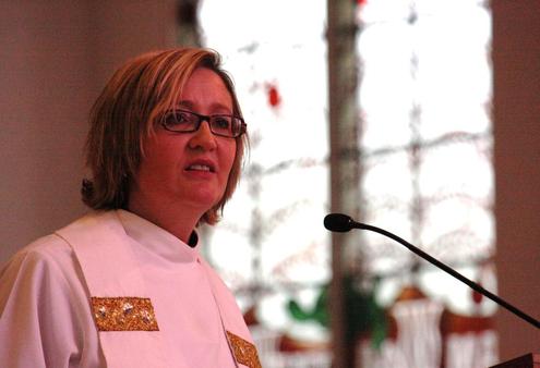The Rev'd Sarah Moss, Chaplain at Diocesan School for Girls, focussed her sermon on the Eucharist's power to liberate.