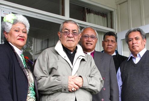 L-R: Archdeacon Tai; Archbishop Jabez Bryce; Bishop Winston Halapua; Tuaifaiva Keke Maluafou; and Rev Vaotogo Frank Smith.