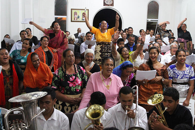 St Paul's Choir during the grand finale of the Po Hiva - the thanksgiving celebration which was held at St Paul's on the Sunday evening.