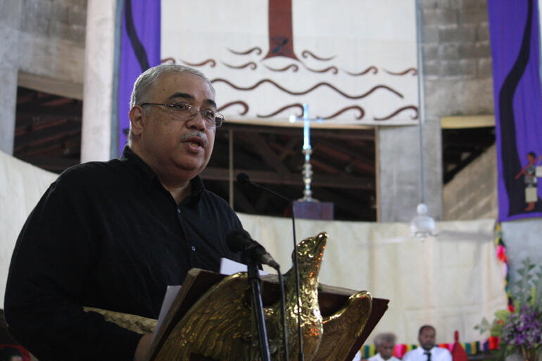 The Hon Siosina Tupou 'Utoikamanu, former Tongan finance minister, and the Bishop's first cousin, spoke for the family.