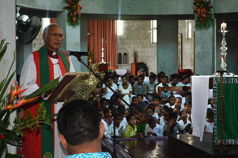 Archbishop Winston preaching.