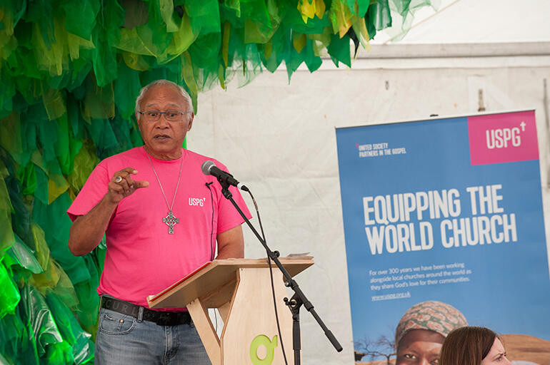 Archbishop Winston delivering his main talk: 'The Real Moana: Waves of God's embrace." Archbishop Winston delivering his main talk: 'The Real Moana: Waves of God's embrace."