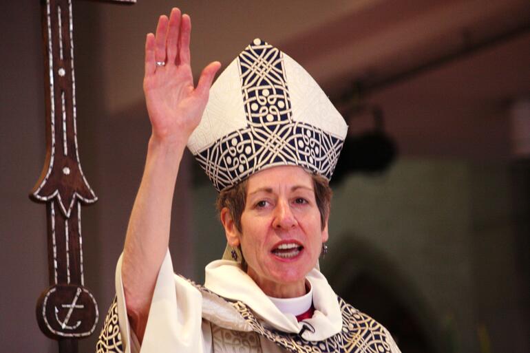 Bishop Katharine pronounces the blessing after yesterday's Eucharist. Bishop Katharine pronounces the blessing after yesterday's Eucharist.