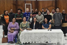 A group of Tongans meet with the NZ settlement support workers visiting Tonga