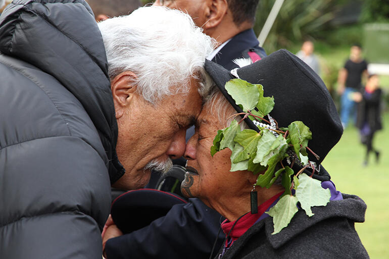 Mahara Okeroa hongis one of his kuia, Te Whero o te Rangi Bailey.