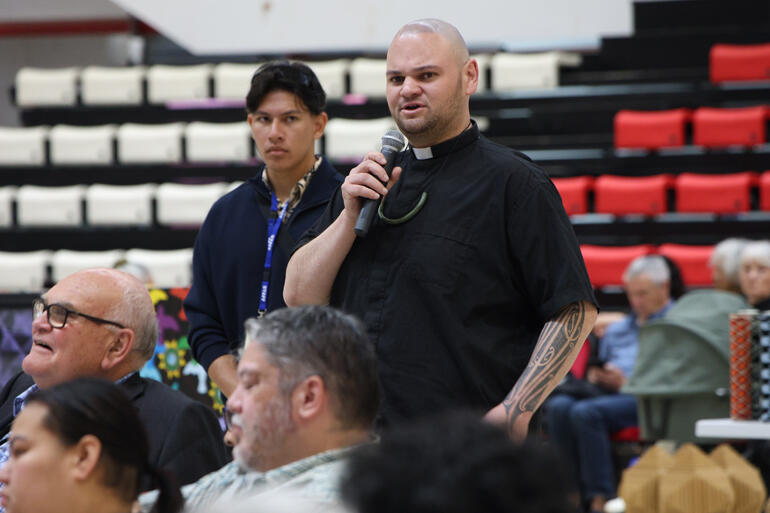 Archdeacon Zhane Tiopira Tāhau shares the climate disaster response experience of Omāhu marae. 