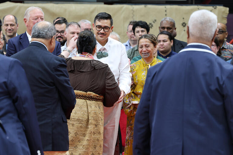 HRH Princess Royal Salote Mafile'o Pilolevu Tuita greets Whatumoana Paki, brother of Te Arikinui Kuini Nga Wai Hono i Te Po.