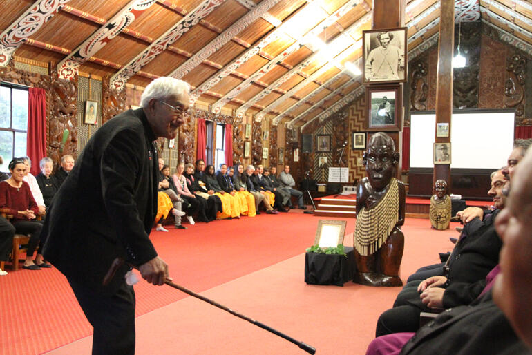 Archdeacon Tiki Raumati welcomes Archbishop Don, naming the line of predecessors as Pihopa o Aotearoa. Archdeacon Tiki Raumati welcomes Archbishop Don, naming the line of predecessors as Pihopa o Aotearoa.