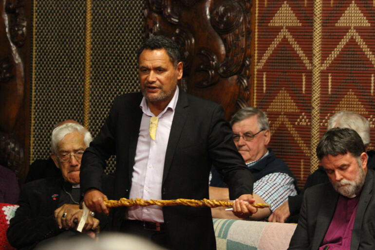 Te Atiawa speaker Wharekoha Wano asks synod to keep open hearts and take heed of history. Te Atiawa speaker Wharekoha Wano asks synod to keep open hearts and take heed of history.