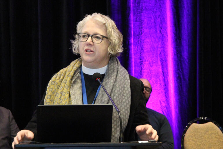 Mover of Bill#11, Rev Clare Barrie speaks to General Synod Te Hīnota Whānui on Thursday 27 October 2022.