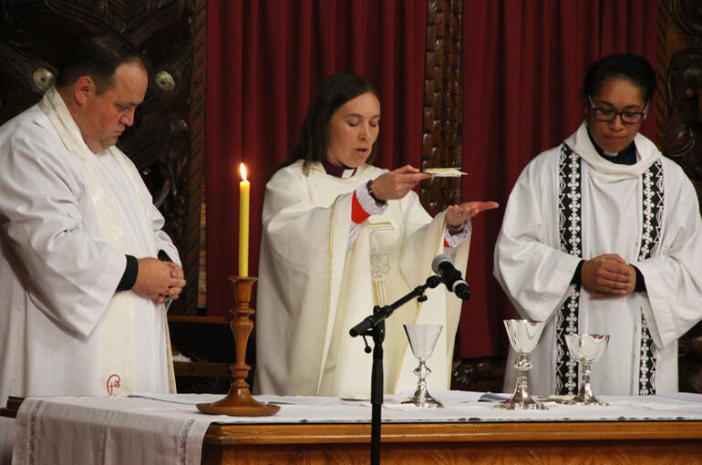 Rev Ngira Simmonds, Bishop Eleanor Sanderson and Rev Mele Prescott celebrate the General Synod's opening Eucharist. Rev Ngira Simmonds, Bishop Eleanor Sanderson and Rev Mele Prescott celebrate the General Synod's opening Eucharist.