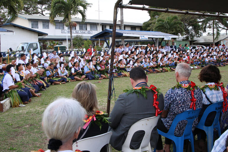 Te Hīnota Whānui General Synod arrive at St Andrew's High School.