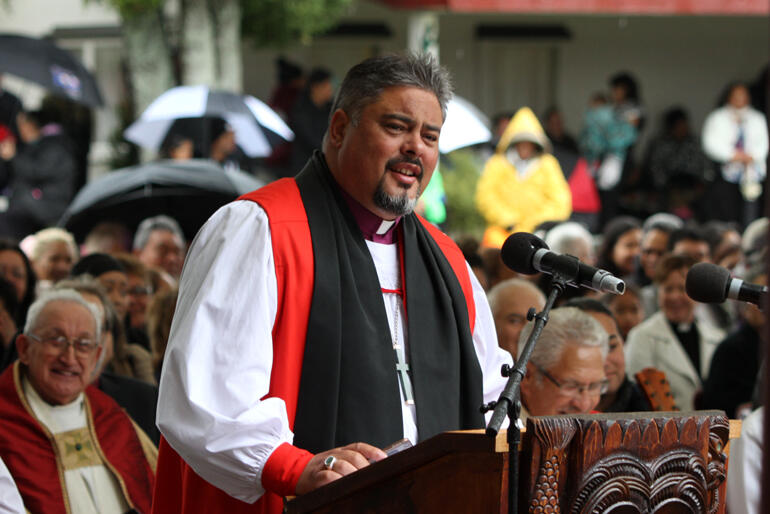 Archbishop Don delivering his kauwhau.