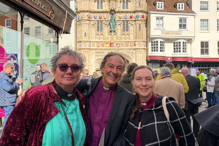 Rev Wendy Scott catches up in Canterbury with fellow Wellingtonians Archbishop Justin Duckworth and Bishop Eleanor Sanderson.