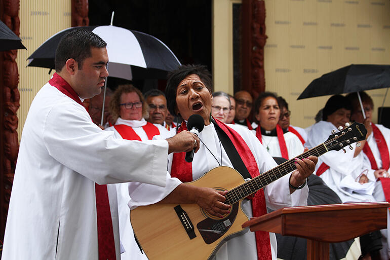 The Rev Pane Kawhia beseeches God's people in song to go and make disciples. The Rev Pane Kawhia beseeches God's people in song to go and make disciples.