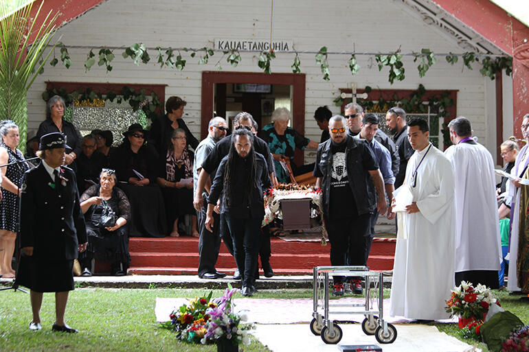 Moving from the mahau to the marae atea for the commendation.