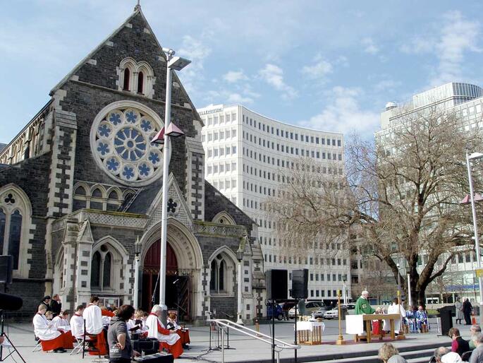 Open-air service in Cathedral Square on Sunday morning. Around 500 people turned up. Open-air service in Cathedral Square on Sunday morning. Around 500 people turned up.