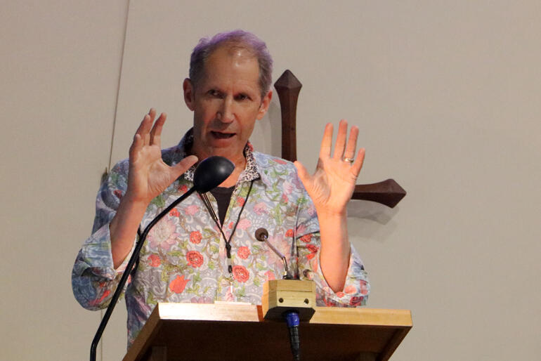 Rev Craig Dixon urges synod to stop spending money on buildings. Rev Craig Dixon urges synod to stop spending money on buildings.