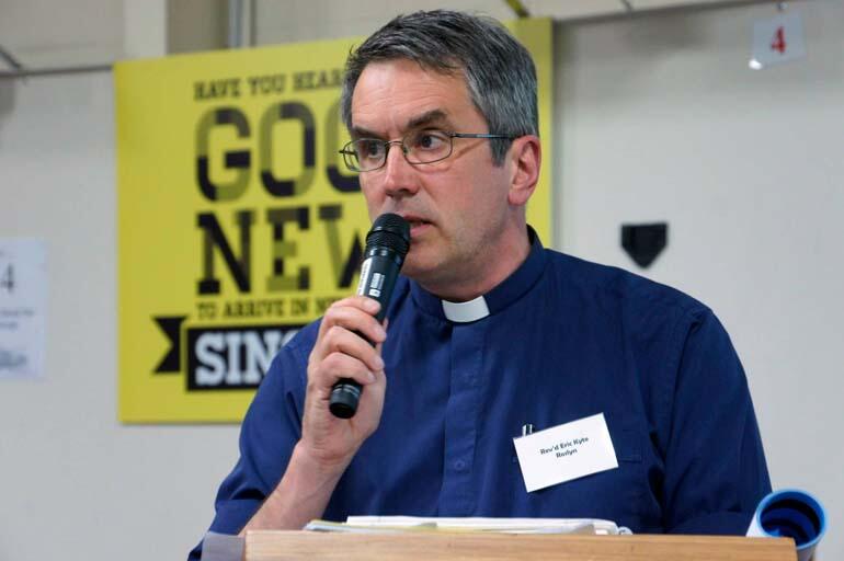 Eric Kyte presents motion 6, which responds to changing times with a full scale overhaul of the diocese's working life. Eric Kyte presents motion 6, which responds to changing times with a full scale overhaul of the diocese's working life.