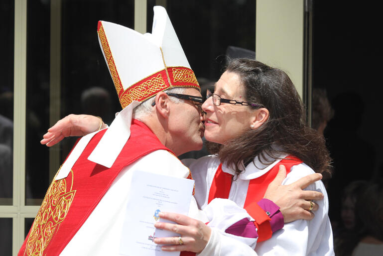 The Rev Lucy Nguyen, Vicar of St Peter's Pakuranga, greets the new bishop. Lucy is a St John's College graduate. The Rev Lucy Nguyen, Vicar of St Peter's Pakuranga, greets the new bishop. Lucy is a St John's College graduate.