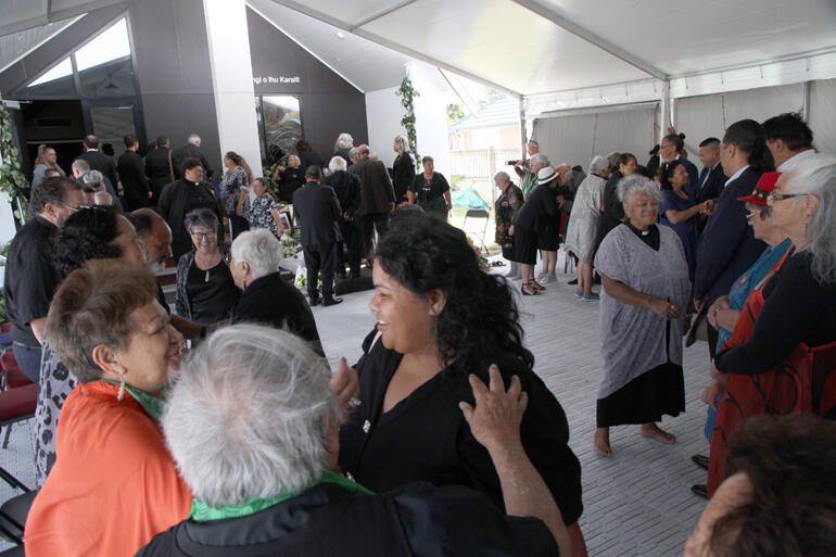 Lines of mourners from Hui Amorangi in the North greet Bishop Richard's whānau, hāhi members and mana whenua.