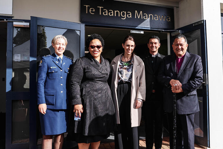 Inspector Ann Wilkie joins MP Anahila Kanongata’a-Suisuiki, PM Jacinda Ardern, Ven Dr Lyndon Drake & Bishop Te Kitohi Pikaahu at Te Taanga Manawa. 