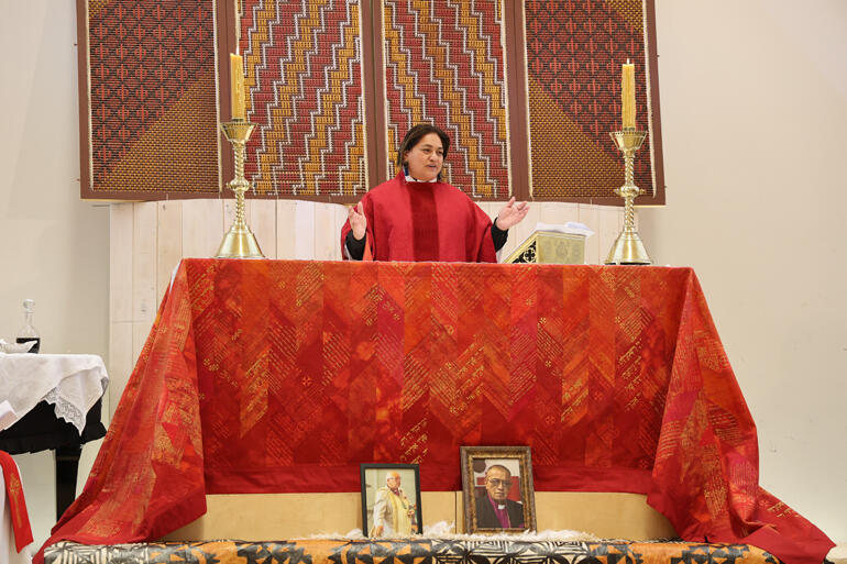 Archdeacon Ruihana Paenga presides at the high altar.