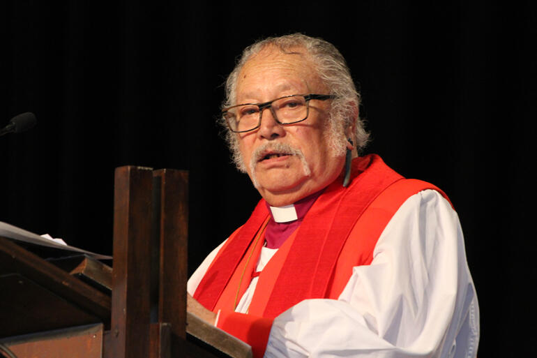 Pihopa o Te Waipounamu, Rt Rev Richard Wallace preaches the ordination sermon.