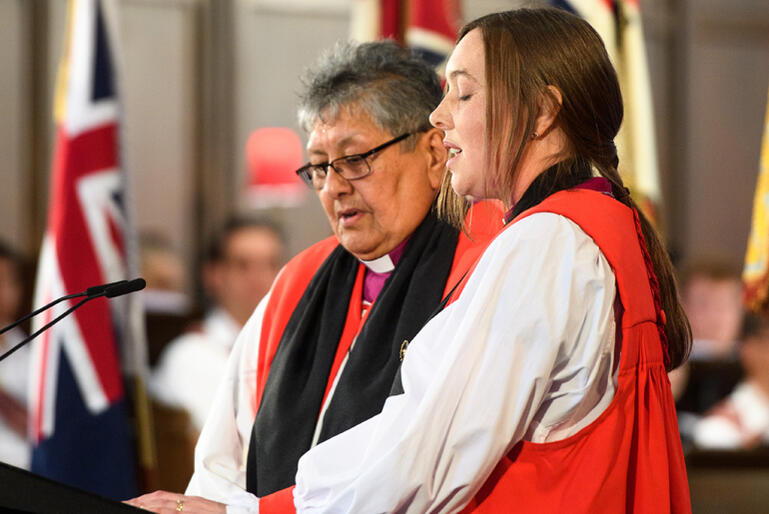 Asst Bishop of Wellington Eleanor Sanderson and Bishop of Te Upoko o Te Ika Waitohiariki Quayle lead the opening sentences. Asst Bishop of Wellington Eleanor Sanderson and Bishop of Te Upoko o Te Ika Waitohiariki Quayle lead the opening sentences.
