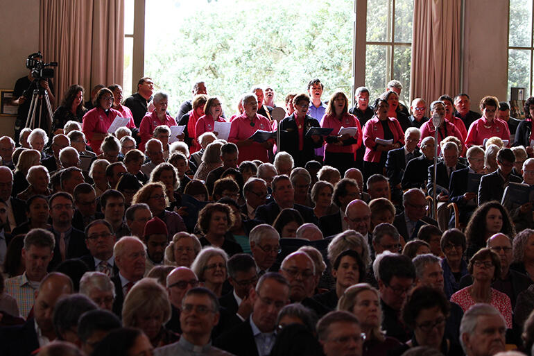 Sea of faces: the ones at the back are members of the Auckland Anglican Maori Club, singing a waiata in respponse to Bishop Kito's mihi. Sea of faces: the ones at the back are members of the Auckland Anglican Maori Club, singing a waiata in respponse to Bishop Kito's mihi.