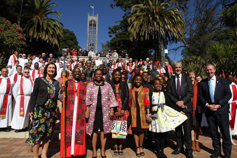 Front (L-R) Mayor Rachel Reese,+Steve, Watiri, Tanielle & Rinna Maina, Zawadi Mwendwa, Mayor Richard Kempthorne, Hon Nick Smith, MP.