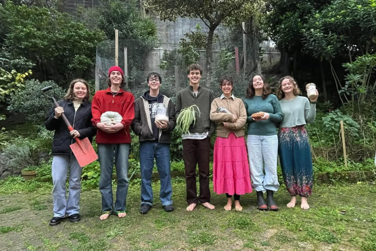 The plastic-free flatmates. L-R: Elena O’Leary, Simon Langham, Jakob Johnson-Frow, Micah Langham, Claire Sparrow, Nadia Scott, Leah Werner.