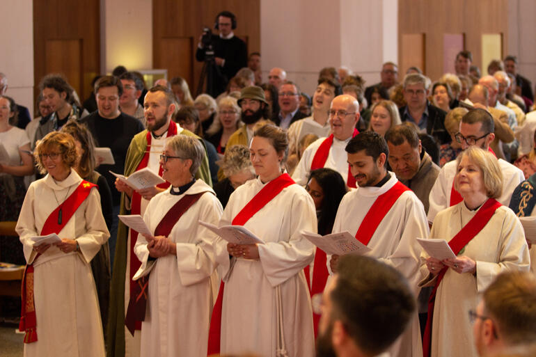 Entering the priesthood: Rev Philippa Young, Rev Robyn Appleby, Rev Chelsea & Rev Chris Kirby and Rev Pixie Rowe.