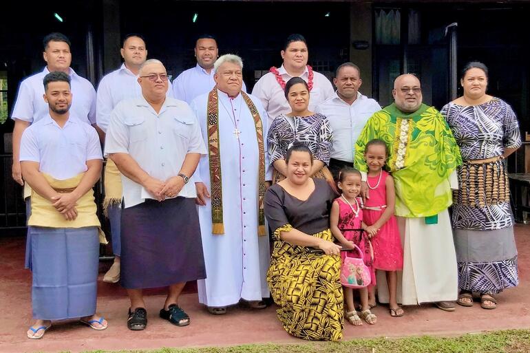 Members of the Lincoln 'Moana: Water of Life' conference Diocese of Polynesia delegation meet with Archbishop Fereimi Cama prior to departure. 