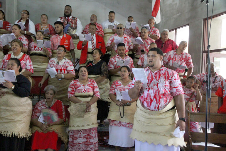 The choir sings in each of the main languages of the Anglican Church in Aotearoa, New Zealand and Polynesia.