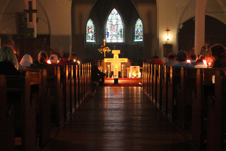 Dunedin North Anglican Parish hosts a Taizé liturgy of the light during Brother Matthew's visit.